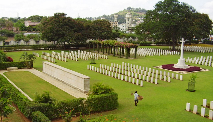 chennai tourist places,top attractions in chennai,marina beach,breezy beach,arignar anna zoological park,murudeshwara temple,kolli hills,elliot’s beach,vgp golden beach,valluvar kottam,ashtalakshmi temple,madras war cemetery,santhome cathedral basilica