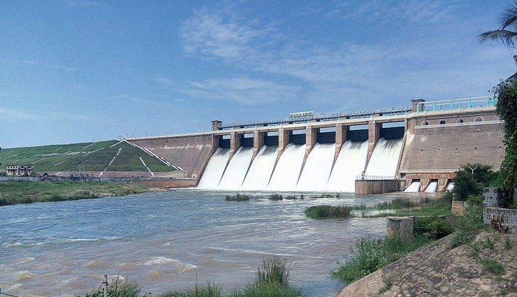 sightseeing in madurai,madurai,meenakshi temple,vaigai dam,alagar kovil,meghamalai,samanar hills,mariamman teppakulam