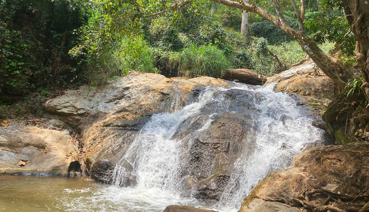 spectacular waterfalls in thailand,explore thailand stunning waterfalls,breathtaking thai waterfalls to visit,discover thailand most beautiful waterfalls,must-see waterfalls for travelers in thailand,natural wonders: thai waterfall exploration,unforgettable waterfall experiences in thailand,top cascades to explore in thailand,thailand awe-inspiring waterfall destinations,best waterfall sightseeing in thailand