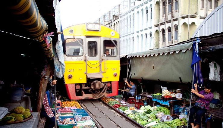 bangkok,wanderlust,5 must visit markets of bangkok,places to visit in bangkok