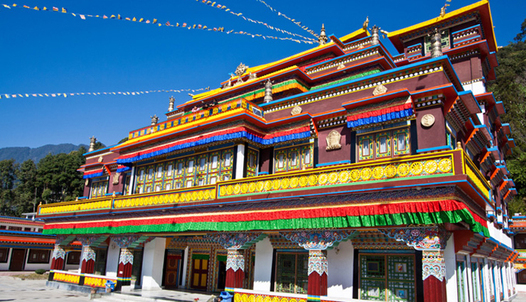 tourist attractions in darjeeling,places to visit in darjeeling,darjeeling sightseeing spots,famous landmarks in darjeeling,top tourist destinations in darjeeling,cultural heritage sites in darjeeling,darjeeling himalayan railway,tea gardens in darjeeling,darjeeling mall road,tiger hill sunrise view