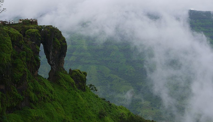 places to visit in mahabaleshwar,mahabaleshwar,attractions in mahabaleshwar,wilson point,arthurs seat,kamalgad fort,wax museum,venna lake