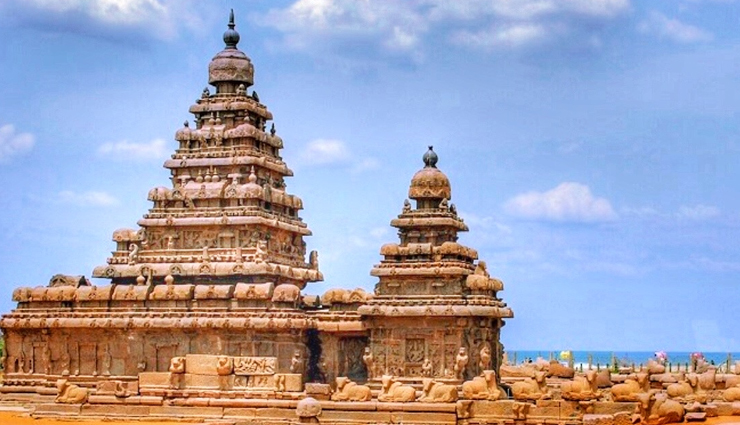 mahabalipuram,tourist attraction in mahabalipuram,places to visit in mahabalipuram,the pancha rathas,the shore temple,arjunas penance,varaha cave temple