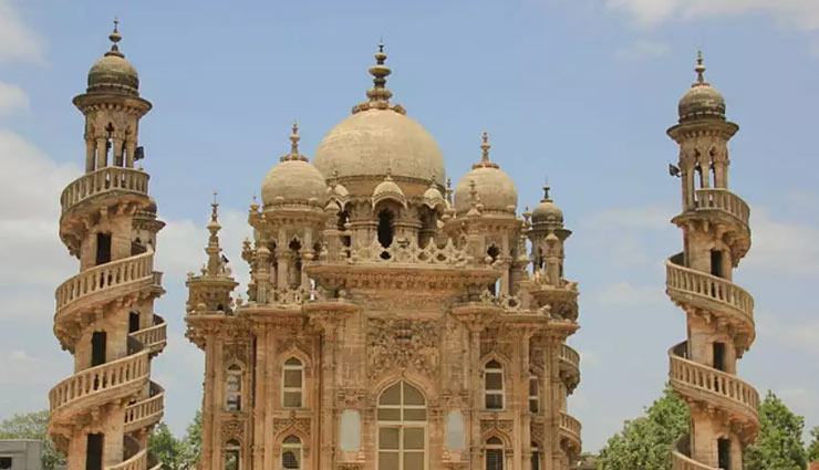 tourist places of junagadh,junagadh,travel,tourism,holidays,places  to visit in junagadh
