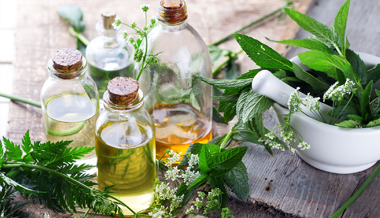 9 Benefits of Using Mahabhringraj Oil for Hair and Skin and Here is How To Use It