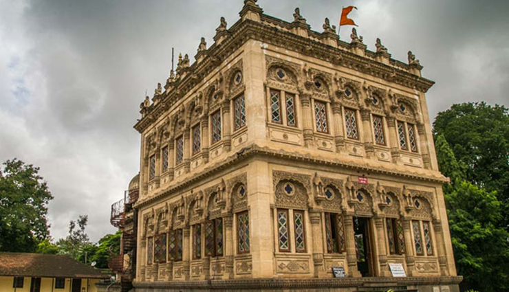 pune tourist attractions,must-visit places in pune,top 5 tourist spots in pune,best places to visit in pune,explore pune tourist attractions,popular landmarks in pune,pune sightseeing destinations,historical places in pune,cultural attractions in pune,famous tourist spots in pune