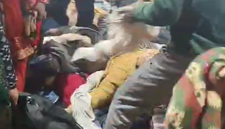 महाकुंभ भगदड़ : 20 लोगों की मौत,  50 से ज्यादा घायल, CM योगी की अपील- संयम बरतें