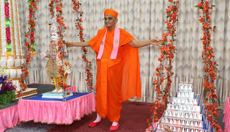 shree purushottampriyadasji swamishree maharaj dies of covid-19,coronavirus update,news