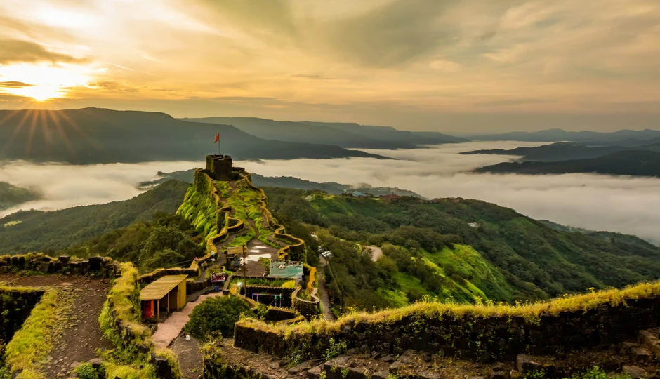 10 Must Explore Places in Maharashtra