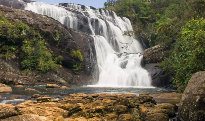 most beautiful waterfalls you can visit in maharashtra,maharashtra,holiday,travel,tourism