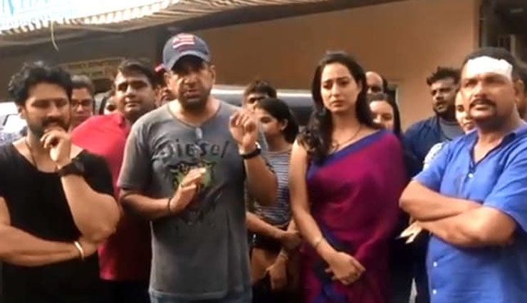 शूटिंग के दौरान हमला करने वाले गुंडों को पुलिस ने पकड़ा, हीरोइन ने भागकर बचाई थी अपनी जान, देखे वीडियो