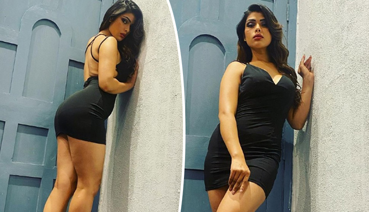 'गंदी बात' फेम एक्ट्रेस ने ब्लैक आउटफिट में फ्लॉन्ट किया कर्वी फिगर, तस्वीरें देख लोग बोले - 'बॉम्ब' 