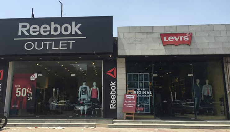 delhi shoe markets,affordable shoe shopping,trendy footwear in delhi,best shoe stores in delhi,budget-friendly shoe options,famous shoe markets in delhi,delhi shoe bazaars,fashionable shoes in delhi,cheap shoe shopping in delhi,top shoe destinations in delhi