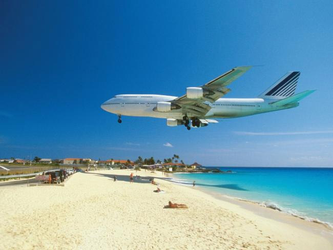 maho beach,saint martin,lanikai beach,hawaii,maldives,sidari,greece,las islas cies,spain,romantic beaches in the worls,most romantic beaches,valentines special,valentines 2018