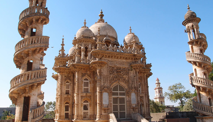 एशियाई सिंहों के लिए विख्यात है जूनागढ़ स्थित गिरनार, पर्यटकों को देखने को मिलता है और भी बहुत कुछ girnar junagadh tourist attractions,explore girnar top sights,best places to visit in girnar junagadh,girnar travel destinations,must-see landmarks in girnar junagadh,girnar sightseeing spots,discover girnar famous sites,girnar junagadh iconic tourist places,unforgettable experiences in girnar,exploring the beauty of girnar junagadh