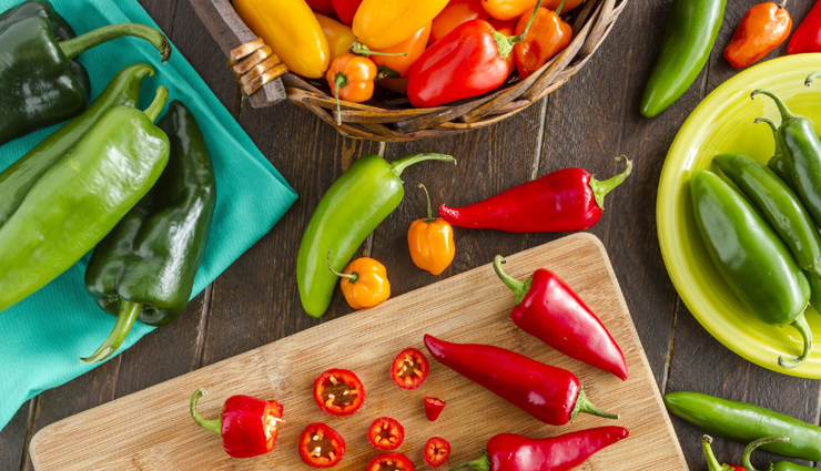 common cold,cold remedies,cold is a virus,home remedies to treat cold,runny nose,cough,nasal congestion,sore throat,sneezing,watery eyes,mild headache,mild fatigue,body aches,and fever,heath,Health tips