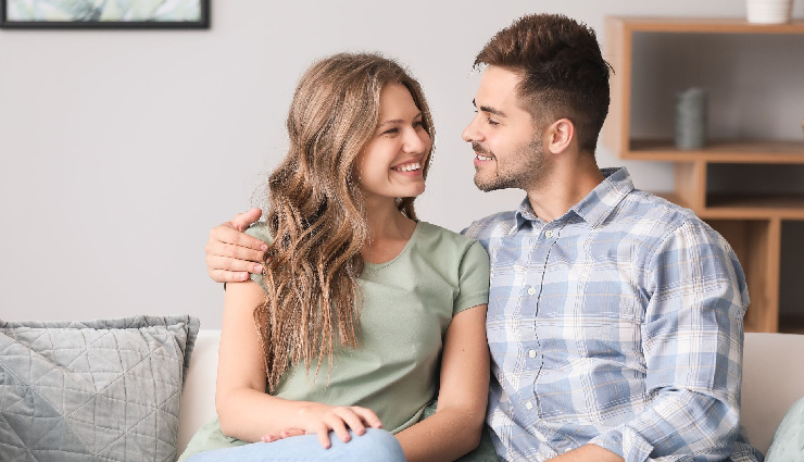 connect with wife emotionally,deepen emotional connection,strengthen marriage bond,meaningful conversations in marriage,appreciate wifes efforts,break routine in relationship,shared challenges in marriage,make wife laugh,support wifes passions,show affection through touch