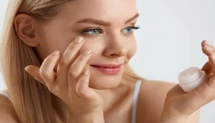 इन 4 परिस्थितियों में मेकअप करना होगी बड़ी बेवकूफी