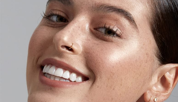 6 Amazing Benefits of Going Makeup Free