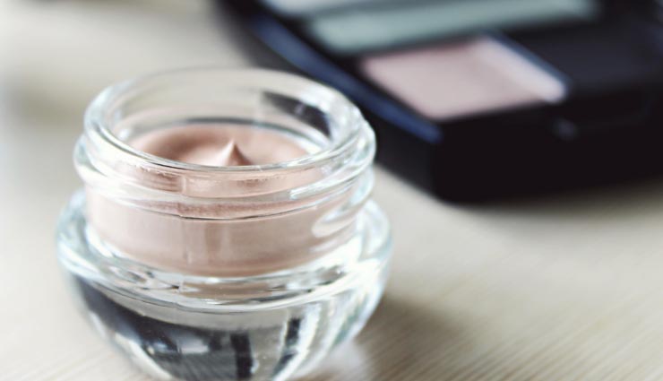 beenfits of using makeup primer,makeup primer for skin,beat way to hide acne,skin care tips,beauty tips