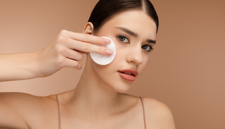 coconut oil benefits,coconut oil for skin,natural skin moisturizer,anti-inflammatory oil,antibacterial skincare,coconut oil for dry skin,coconut oil for aging skin,diy beauty remedies,natural skincare ingredients,moisturizing oil