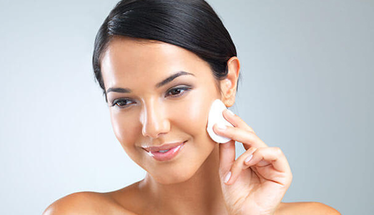 coconut oil,coconut oil hacks,coconut oil beauty hacks,body scrub,breath freshener and detox,make-up remover,lip scrub,cuticle oil,beauty,beauty hacks,beauty tips,simple beauty tips