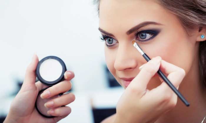 make-up tips,quick make yips,beauty tips