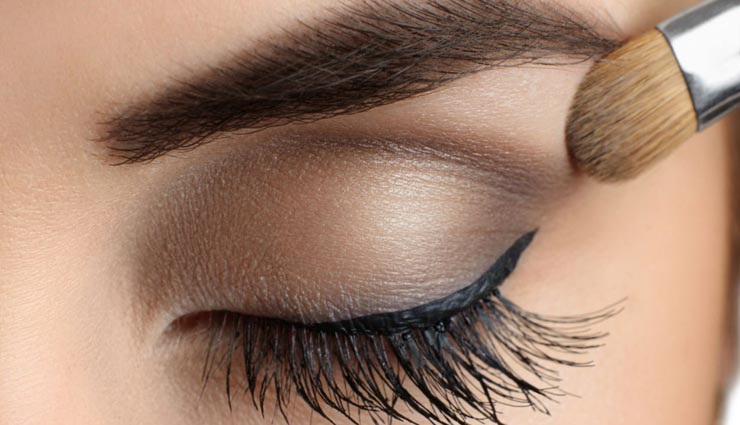 makeup tips,makeup tips in hindi,beauty tips,beauty tips in hindi,make small eye bigger