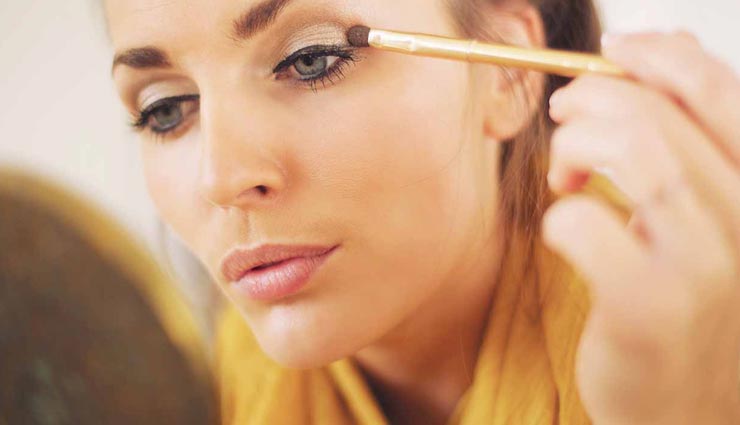 beauty tips,beauty tips in hindi,makeup mistakes,makeup tips