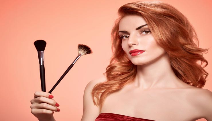 मेकअप करते समय रखें इन बातों का ध्यान, लंबे समय तक चलेंगे आपके प्रोडक्ट्स 