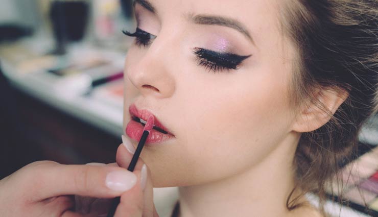 5 Tips To Look Gorgeous in Waterproof Makeup