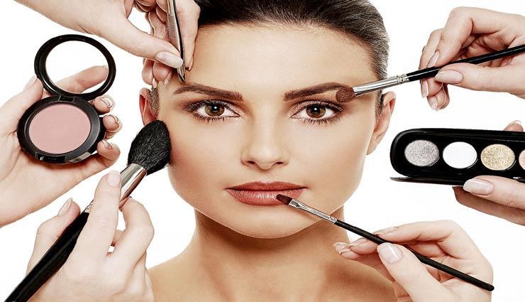 2020 में ये मेकअप ट्रेंड रहेंगे टॉप पर, जानें और कर लें इसकी तैयारी 