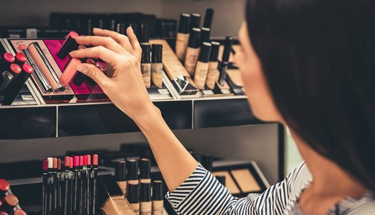 makeup works to beautify your look keep these things in mind while buying,beauty tips,beauty hacks