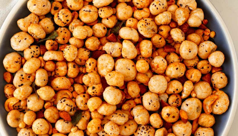 मखाना नमकीन : झटपट तैयार हो जाती है यह चटपटी चीज, इसके साथ करें छुट्टी का मजा दोगुना #Recipe makhana namkeen,makhana namkeen ingredients,makhana namkeen recipe,makhana namkeen spicy dish,makhana namkeen tasty,makhana namkeen delicious,makhana namkeen holiday