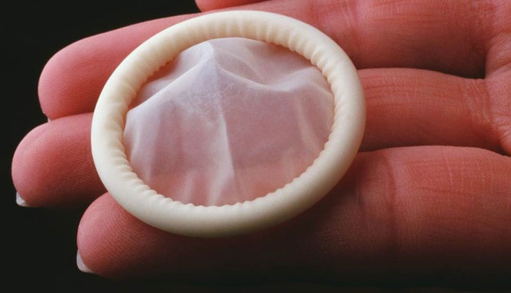 कर चुके हैं बिना कंडोम के संबंध बनाने की गलती, तो इन बातों का ध्यान रखना बेहद जरूरी कर चुके हैं बिना कंडोम के संबंध बनाने की गलती, तो इन बातों का ध्यान रखना बेहद जरूरी