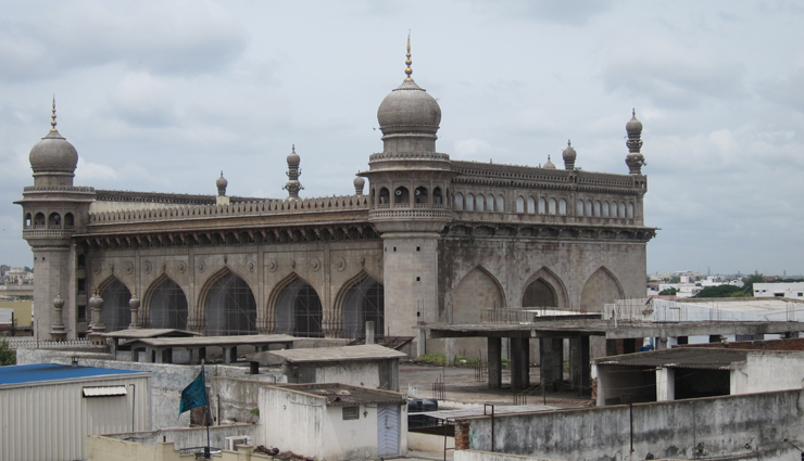 india,mosques in india,popular mosques,holidays,travel,tourism