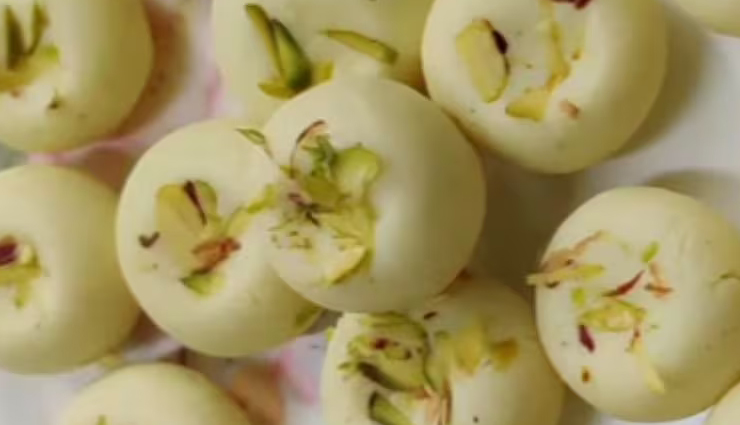 malai sweet dishes,delicious malai desserts,creamy indian sweets,malai kulfi recipe,malai ladoo recipe,malai sandesh recipe,malai peda recipe,malai rabri recipe,malai barfi recipe,easy malai dessert recipes,indian dessert recipes,traditional indian sweets,festive sweets with malai,creamy and rich malai desserts,mouth-watering malai dishes