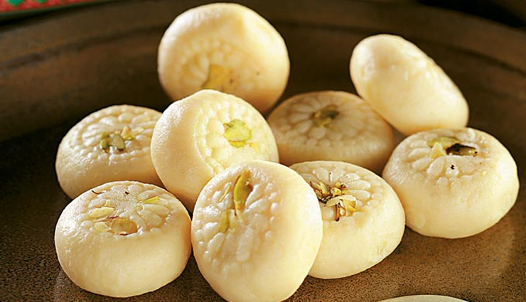 malai peda recipe,indian dessert malai peda,treat your guests with malai peda,exquisite indian sweet recipe,how to make malai peda,melt-in-your-mouth malai peda,traditional flavors malai peda,cultural heritage dessert,easy malai peda recipe,impress guests with malai peda