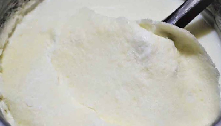 रूखे हाथों को बनाएं मक्खन जैसा मुलायम, अपनाएं ये आसान टिप्स और ट्रिक्स how to make rough hands soft,tips for soft hands at home,home remedies for rough hands,easy tricks for smooth hands,make dry hands soft like butter,soften rough hands naturally,best tips for soft hands,remedies for rough,dry hands,ways to make hands soft and smooth,natural hand softening tips and tricks