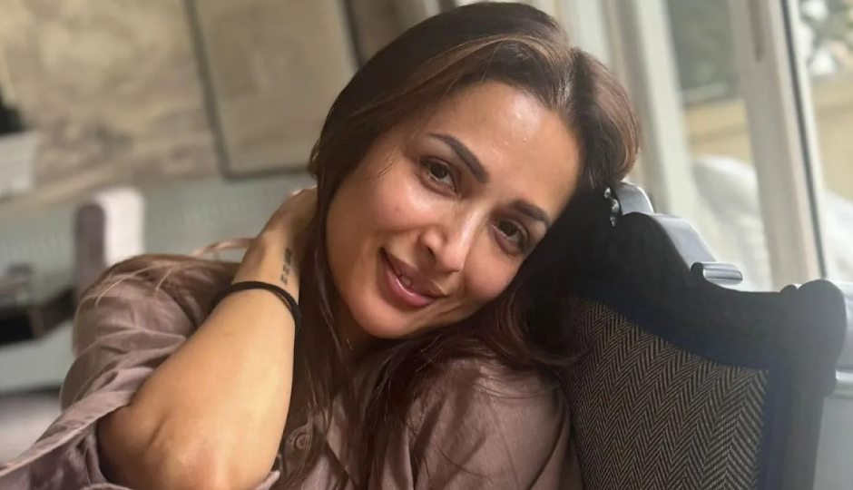 2 News : फिर से शादी करने को तैयार हैं 51 साल की मलाइका, देशभक्ति पर उठा सवाल तो भड़क गए जावेद अख्तर