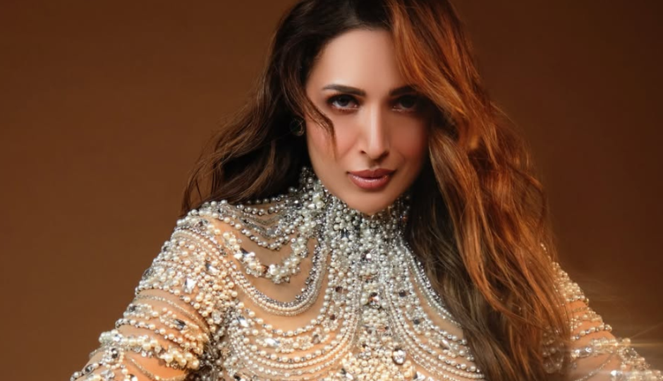 kartik aaryan,actor kartik aaryan,ananya panday,karti ananya,juma chumma song,hum movie,tu meri main tera main tera tu meri movie,malaika arora,actress malaika arora,malaika apartment