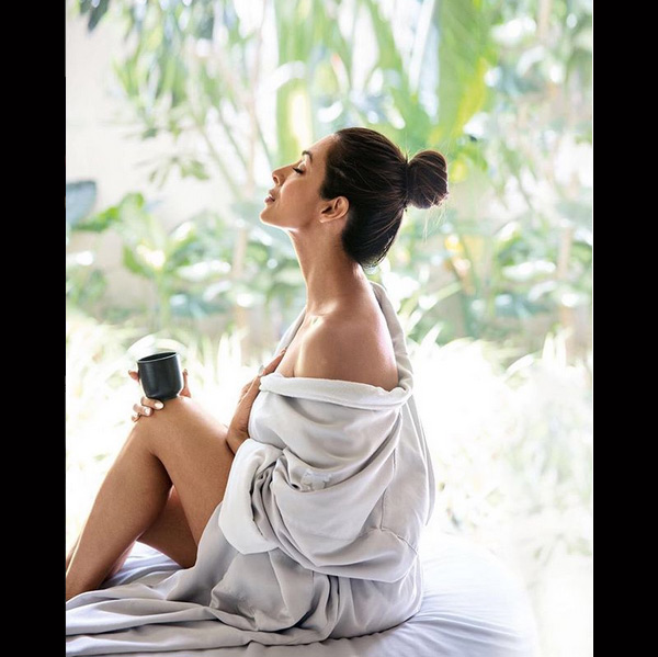 malaika arora khan morning selfie,malaika arora khan hot pics,malaika arora khan,instagram post,celebrity post