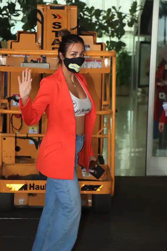 malaika arora,spotted,malaika arora spotted,malaika arora hot photos,malaika arora bold photos,malaika arora looks,entertainment