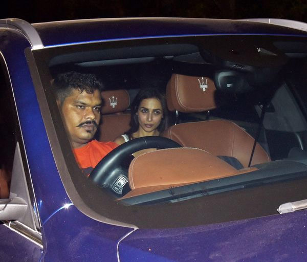 bollywood,arjun kapoor,malaika arora khan,sandeep khosla party,viral photo