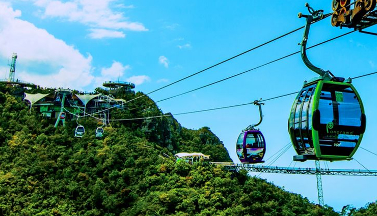 malaysia,places to visit in malaysia,tourist attraction in malaysia,petronas twin towers,langkawi cable car ride,menara kuala lumpur tower,sunway lagoon theme park,tunku abdul rahman national park,melaka historic city