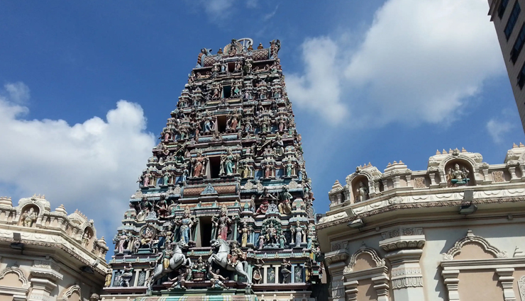 religious places to visit in malaysia,malaysia,must visit religious places,malacca straits mosque in malacca island,batu caves temple in kuala lumpur,iron mosque in putrajaya,kek lok si temple in penang,shri mahamariamman temple in kuala lumpur,jamek mosque in kuala lumpur