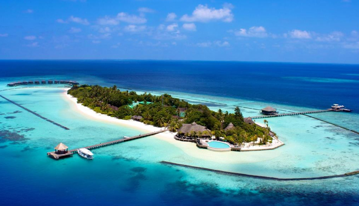 maldives,beach villas in maldives,places to stay in maldives,six senses laamu,constance moofushi,komandoo island resort and spa,veligandu island resort and spa,hideaway beach resort and spa,waldorf astoria maldives ithaafushi