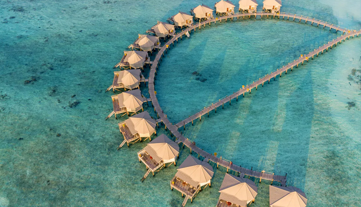 island destinations,10 island destinations,maldives,sri lanka,langkawi,sicily,palawan,milos,mauritius,maui,thailand,bora bora,travel,holidays,travel guide