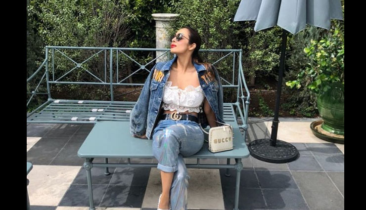 लॉस एंजेलिस में अकेली छुटियाँ मना रही हैं मलाइका अरोड़ा, देखे हॉट तस्वीरें