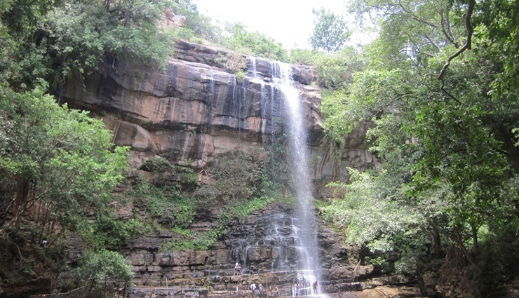 breathtaking waterfalls near hyderabad,refreshing getaway destinations,scenic waterfalls around hyderabad,natural retreats from the city,serene waterfall escapes,hyderabad weekend waterfall trips,tranquil nature hideaways,unspoiled waterfall beauty,relaxing breaks near hyderabad,rejuvenating waterfall experiences